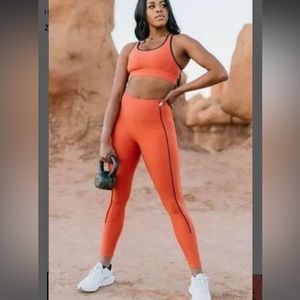 Zyia Active Burnt Orange Ribbed Premium 7/8 Leggings in size 8-10